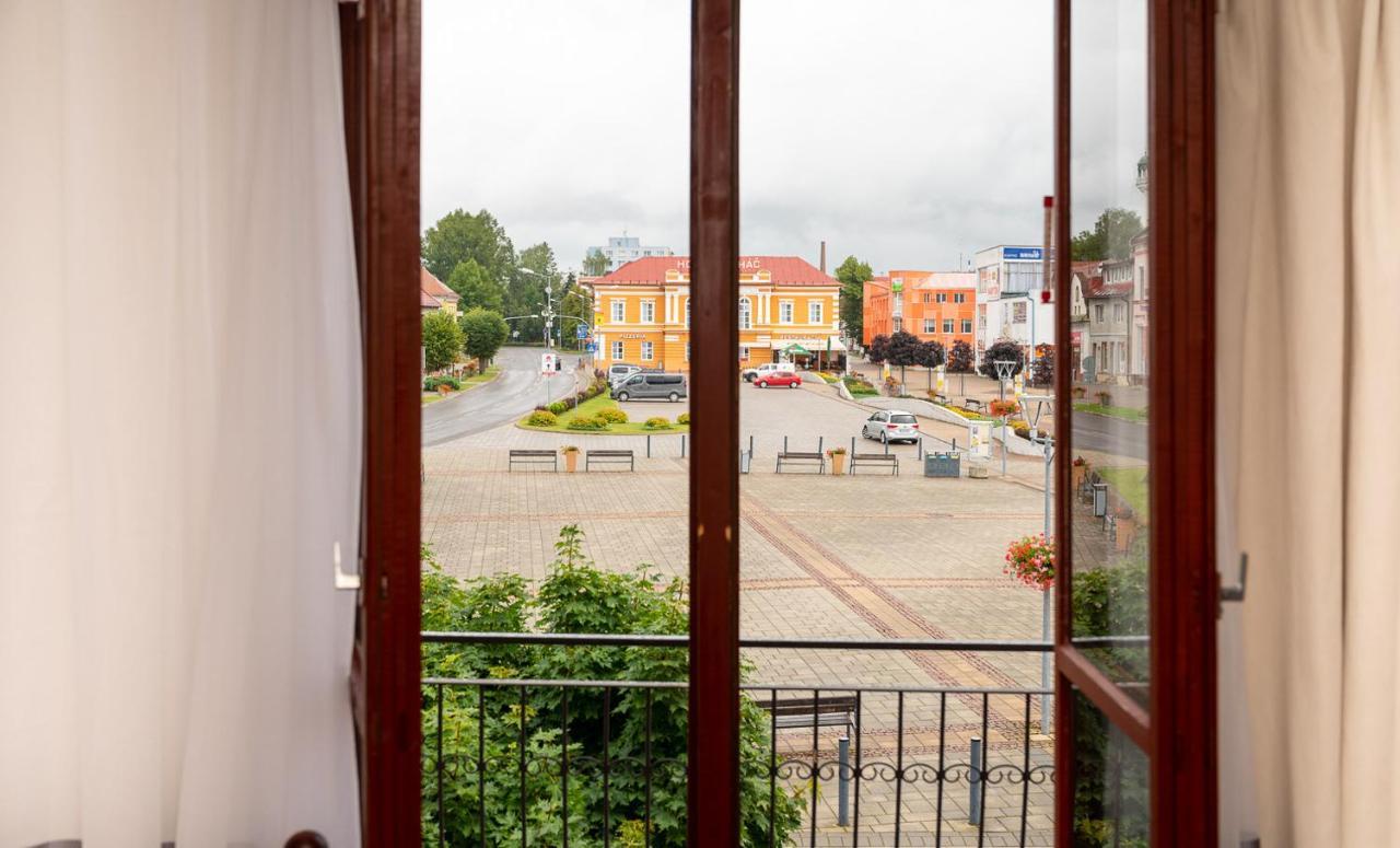 2- Postelova Izba S Kupelnou Emka V Penzion Trstena Bagian luar foto