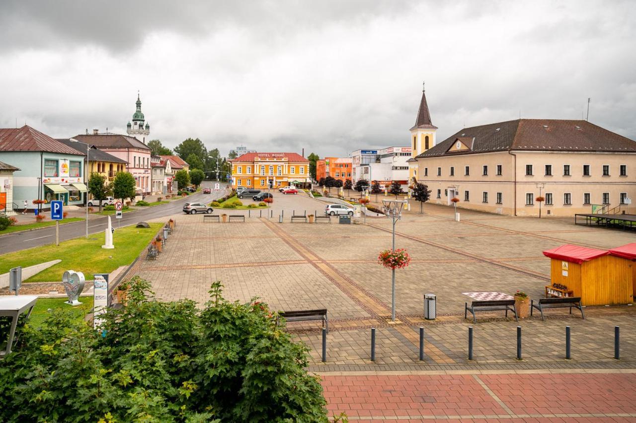 2- Postelova Izba S Kupelnou Emka V Penzion Trstena Bagian luar foto