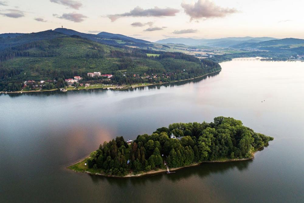 2- Postelova Izba S Kupelnou Emka V Penzion Trstena Bagian luar foto
